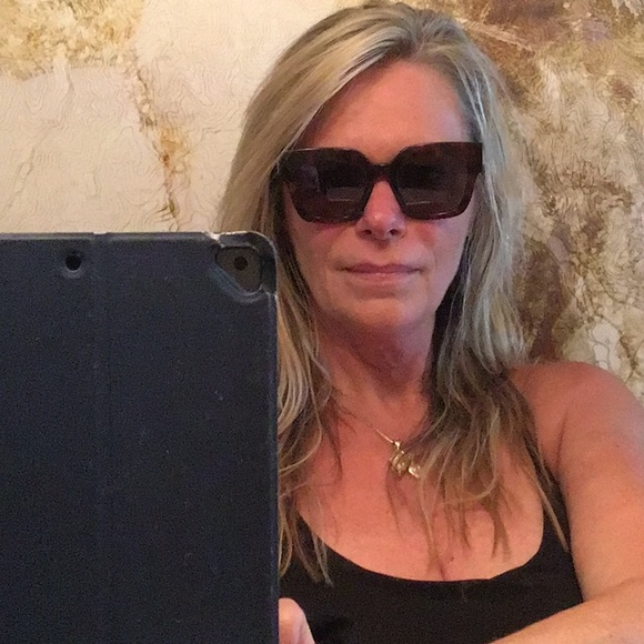 New Authentic MCM Sunglasses - Picture 3 of 3